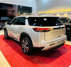 نیسان پاسفایندەر